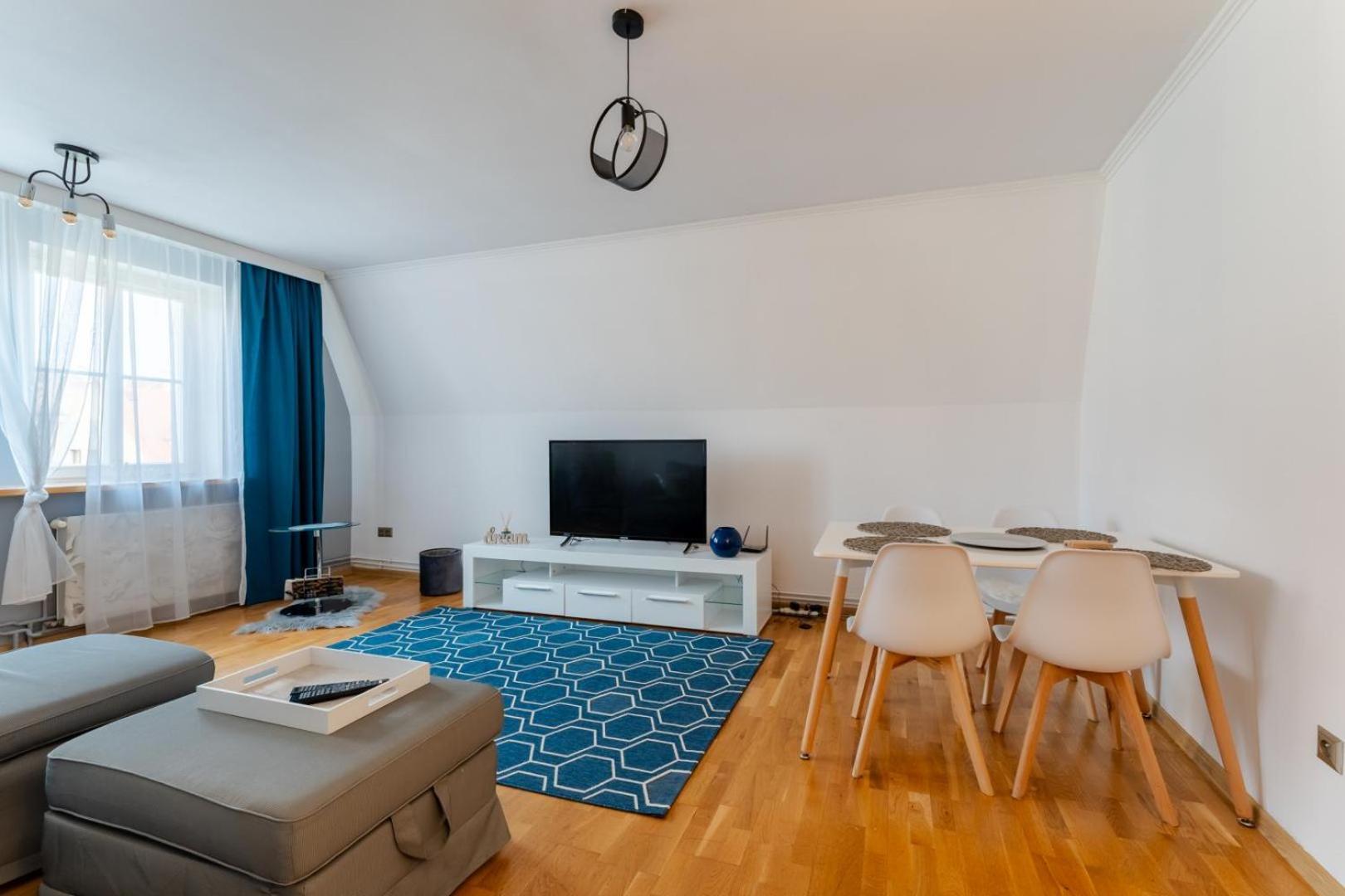 Apartment Ratuszlove - 2 Osobne Sypialnie, Z Widokiem Na Ratusz - By Spaceapart *